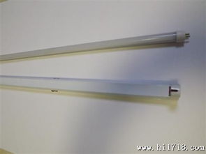 深圳廠家直銷(xiāo)熱銷(xiāo)產(chǎn)品 14wt5日光燈 1.2m帶支架分開(kāi) 18w led燈管圖片 高清圖 細(xì)節(jié)圖 余萍